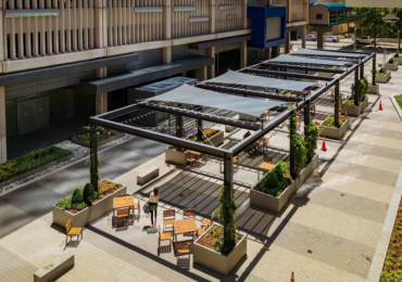 High-Quality Canvas Awnings for Homes & Businesses