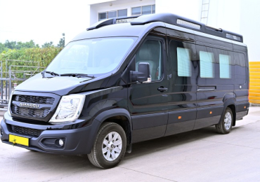 Hire 9,10,12,17 Seater Luxury Urbania Tempo Traveller in Jaipur