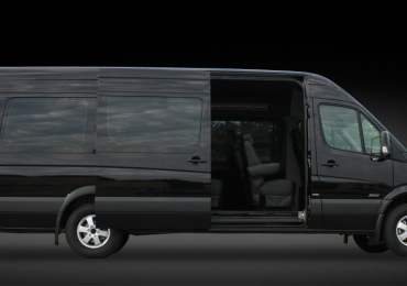 Mercedes Minibus 16 Seater Hire for Comfortable Group Travel