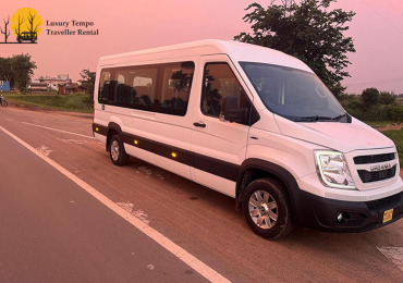 luxury tempo traveller in jaipur